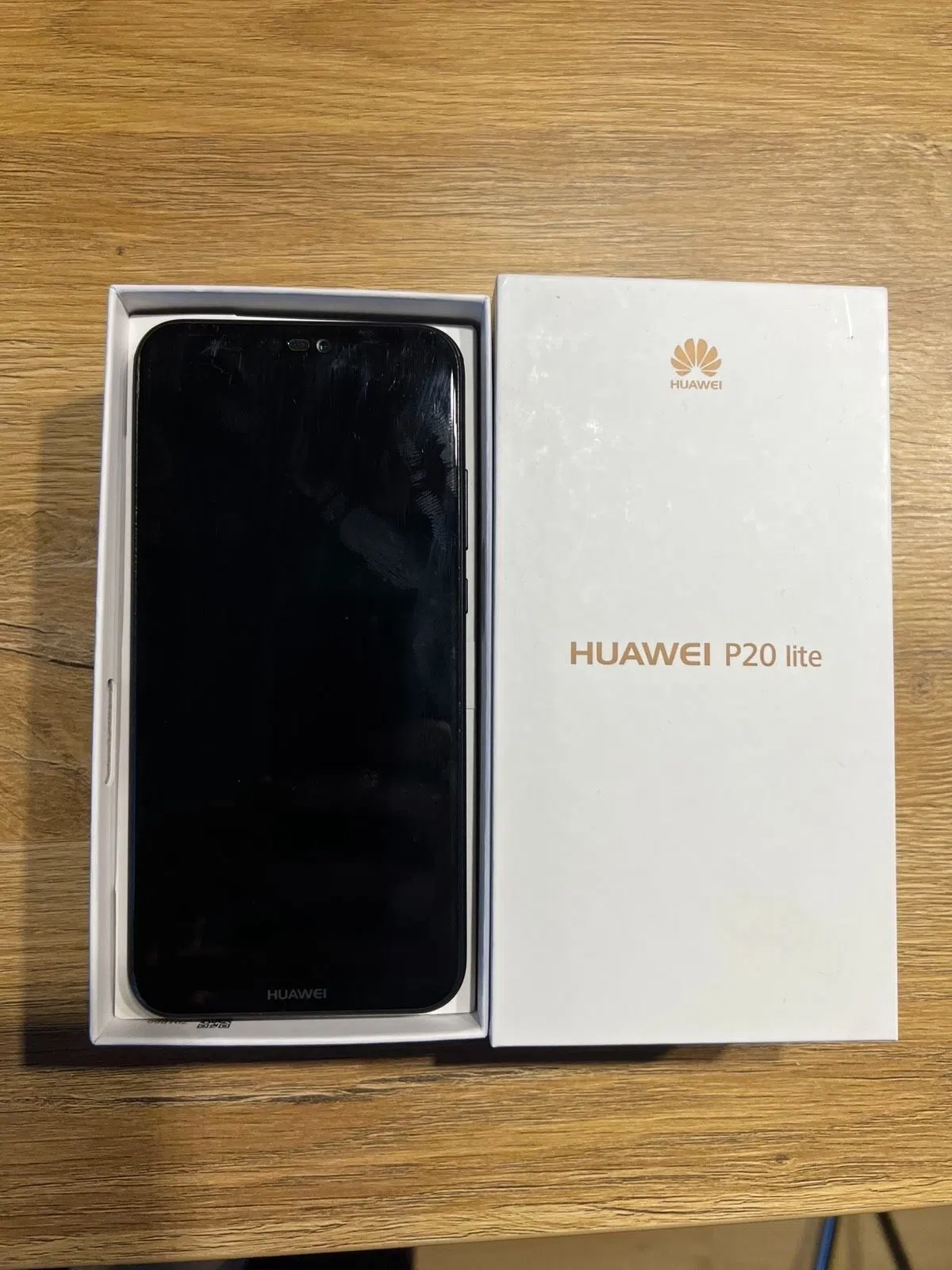 Huawei P20 Lite 64 GB Schwarz – sehr guter Zustand – OVP