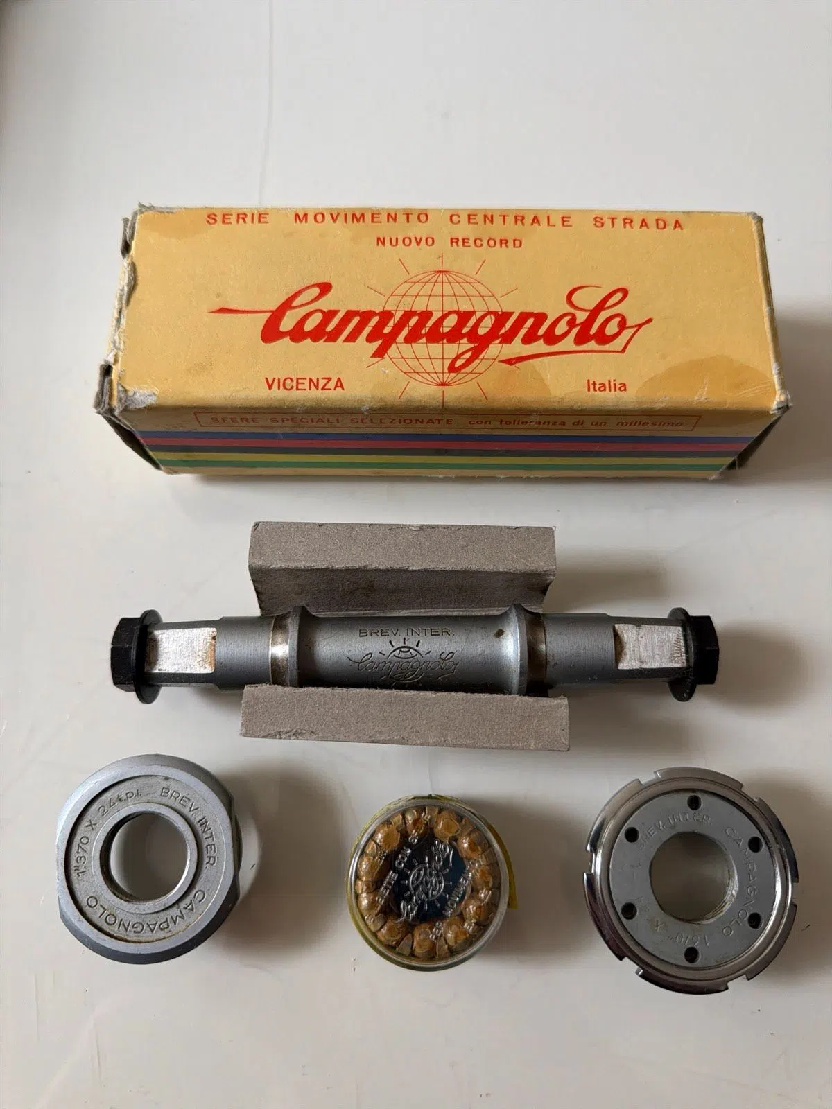 Campagnolo Nuovo Record Innenlager Set NOS