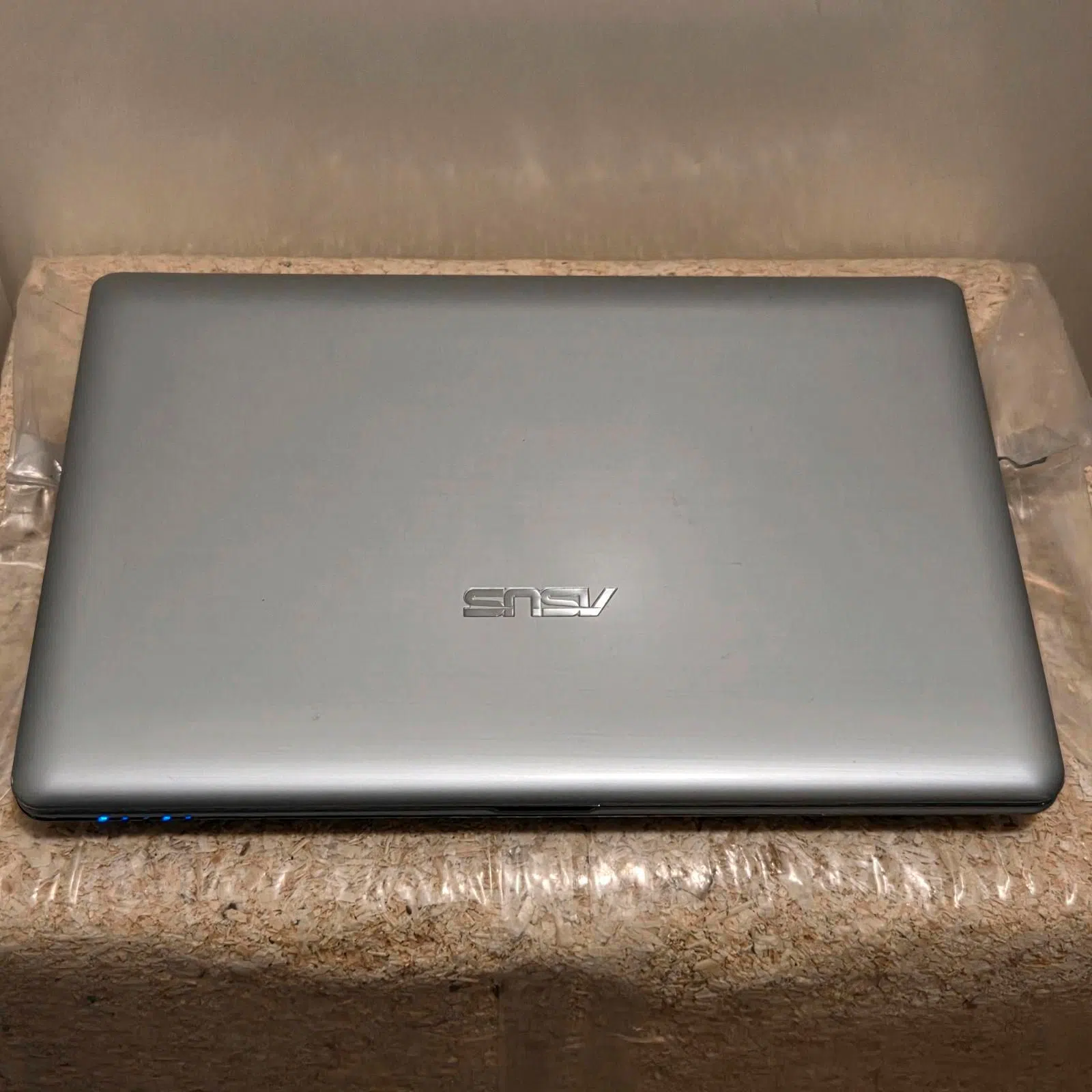 ASUS Eee PC 1215T Notebook Laptop klein leicht