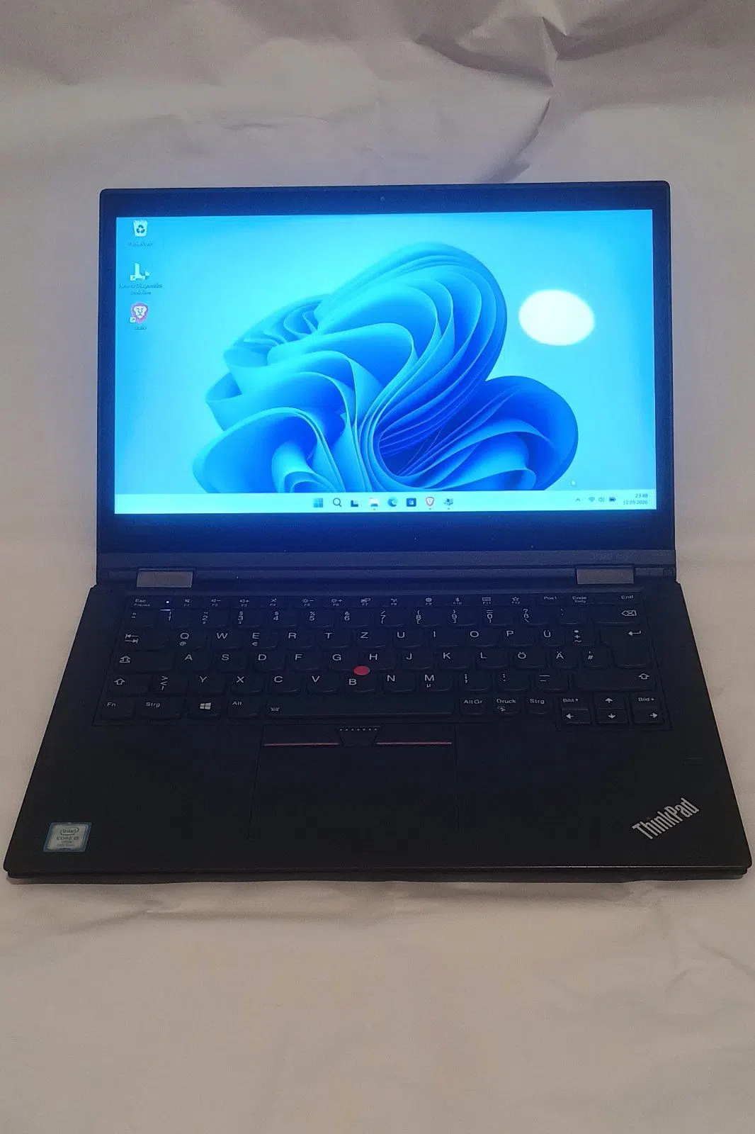 Lenovo ThinkPad X380 Yoga Intel i5-8350U 16GB RAM 256GB Touch