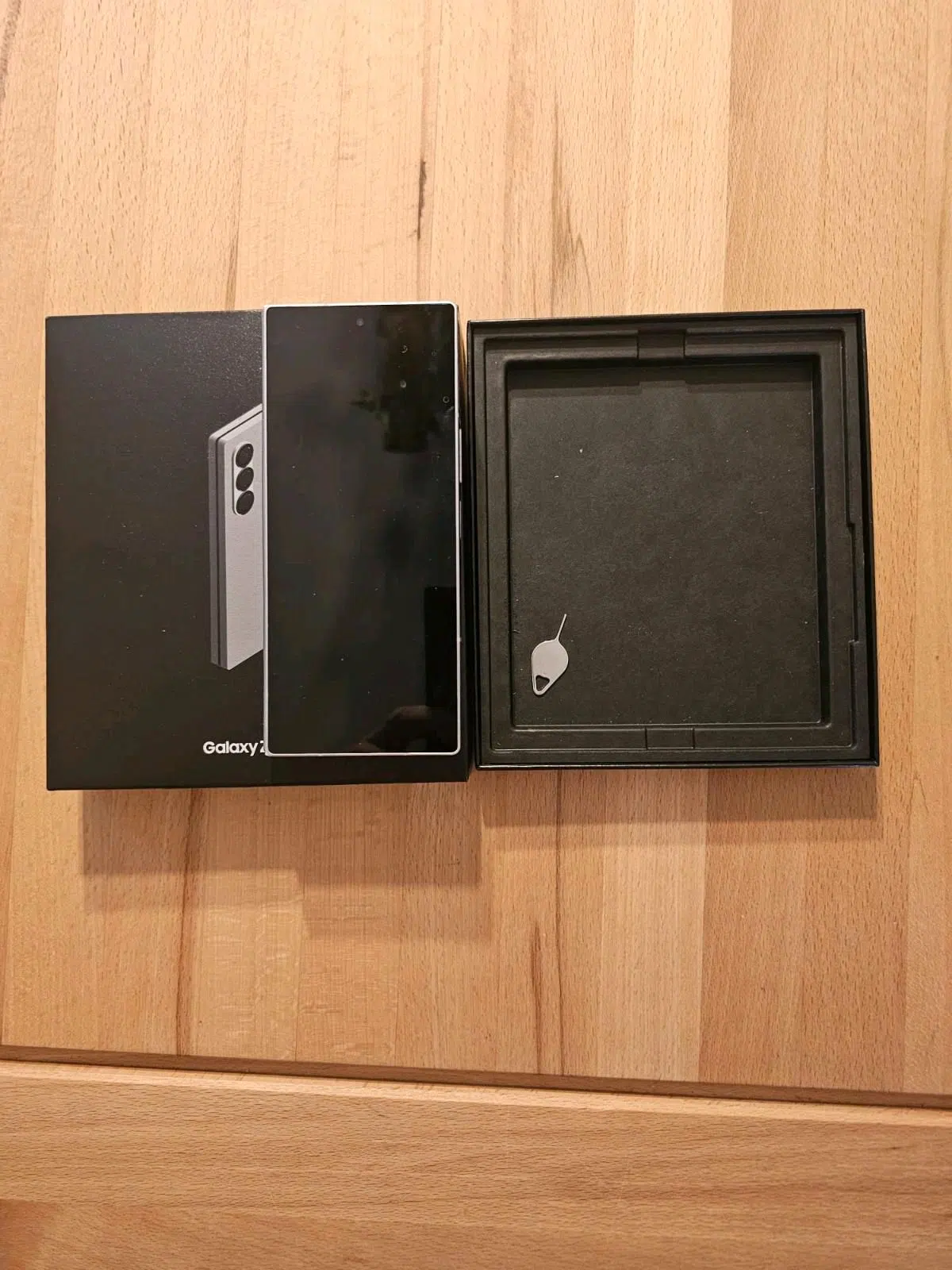 Samsung Galaxy Z Fold 6 Smartphone