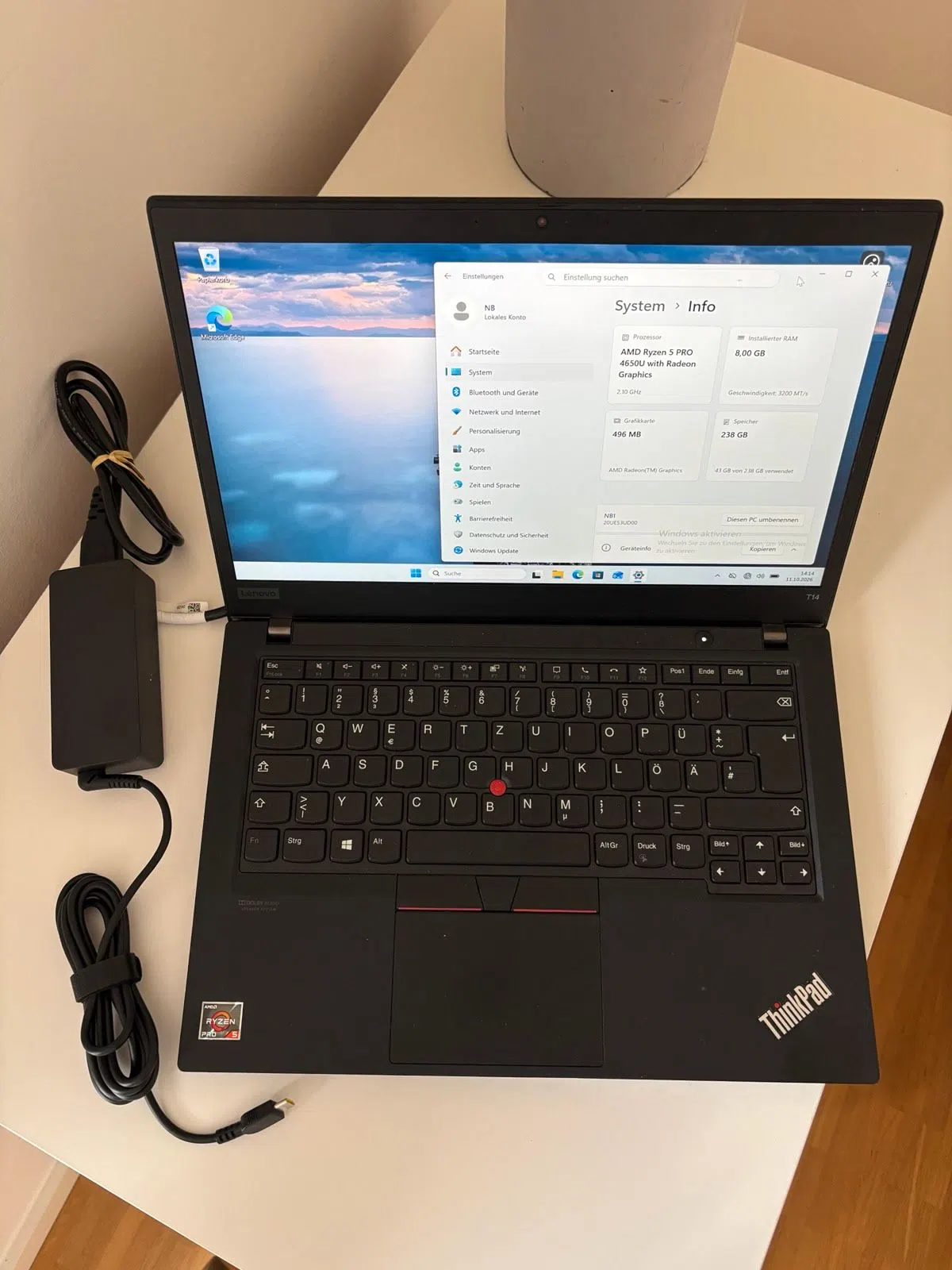 Lenovo ThinkPad T14 Ryzen 5 Pro / 8 GB RAM / 256 GB NVMe / WIN11
