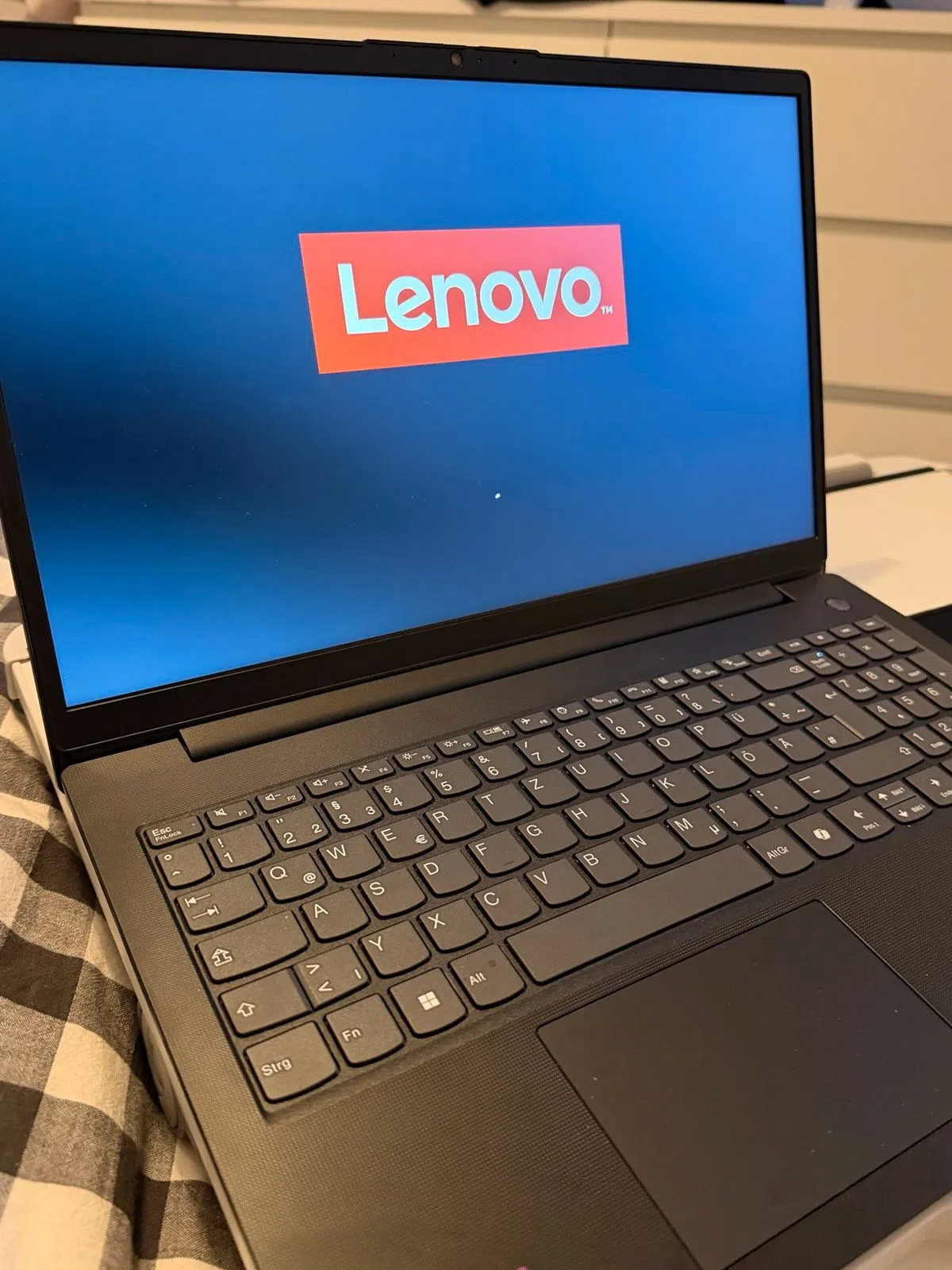 Lenovo Notebook 15,6 Zoll